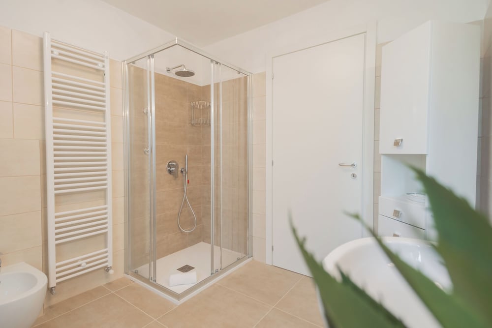 La Quiete With Private Garden by Rent all Como