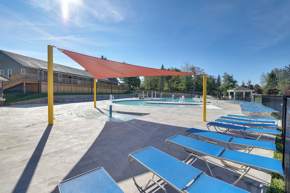 Tobyhanna Home w/ Game Room  Lake Access! - Property Image 2