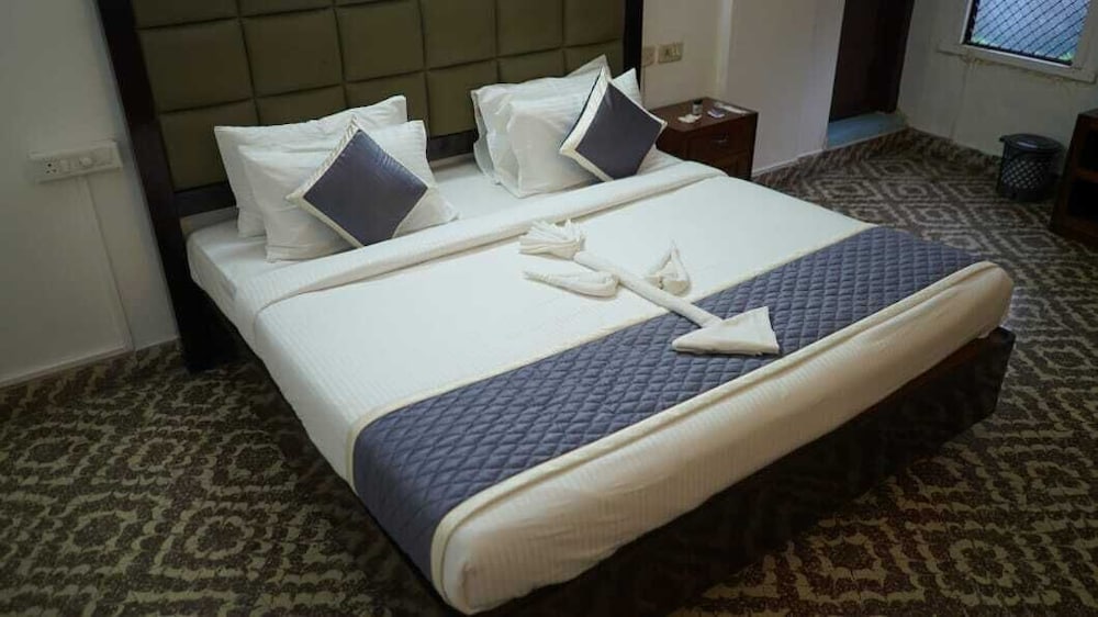 Pournami Inn