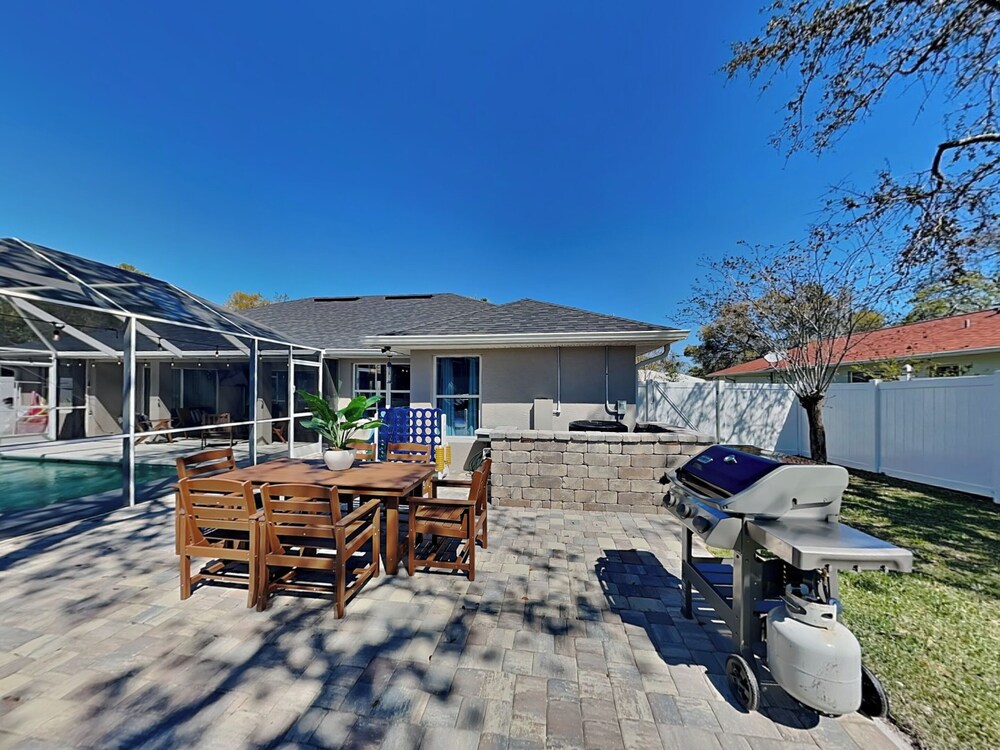 Shore Thing by Distinctive Beach Rentals
