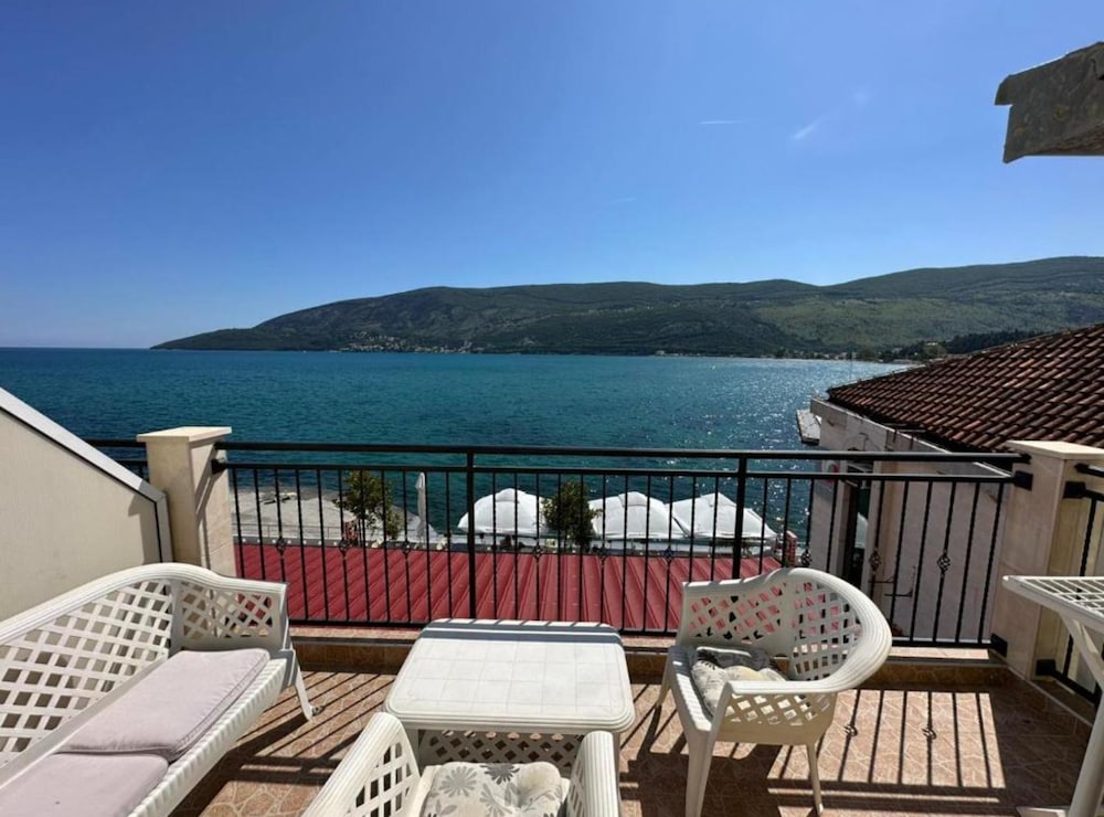 Stunning Beachfront Stay in Herceg Novi