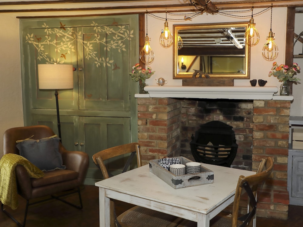 Woodleys Farmhouse