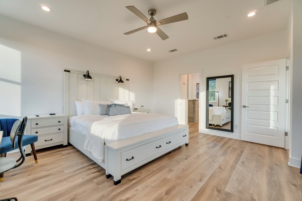 Lago Vista Home w/ Game Room Outdoor Tub! - Property Image 48