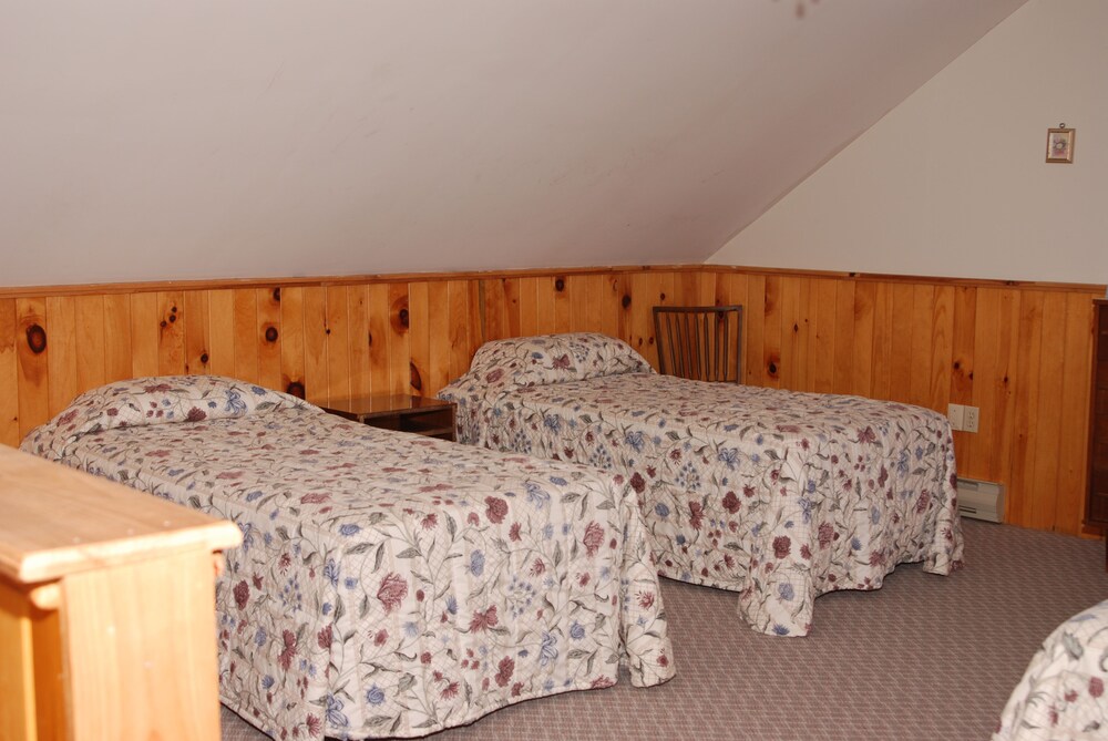Shining Waters Cottages