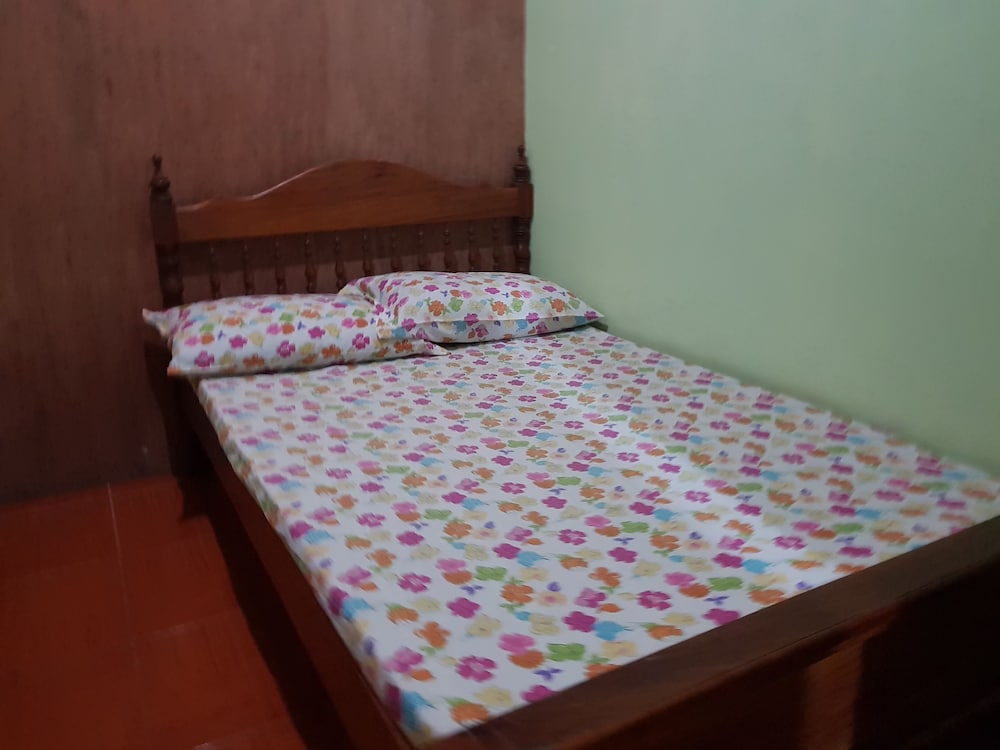 Desiree's Lodge And Transient House, Baler Aurora