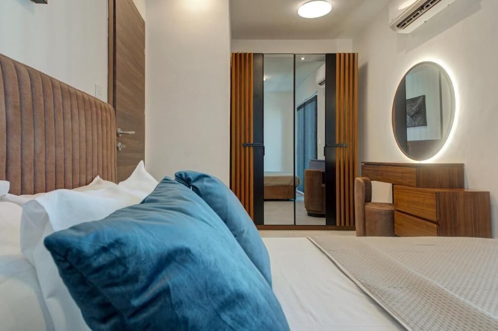 Central Apartments photo 2