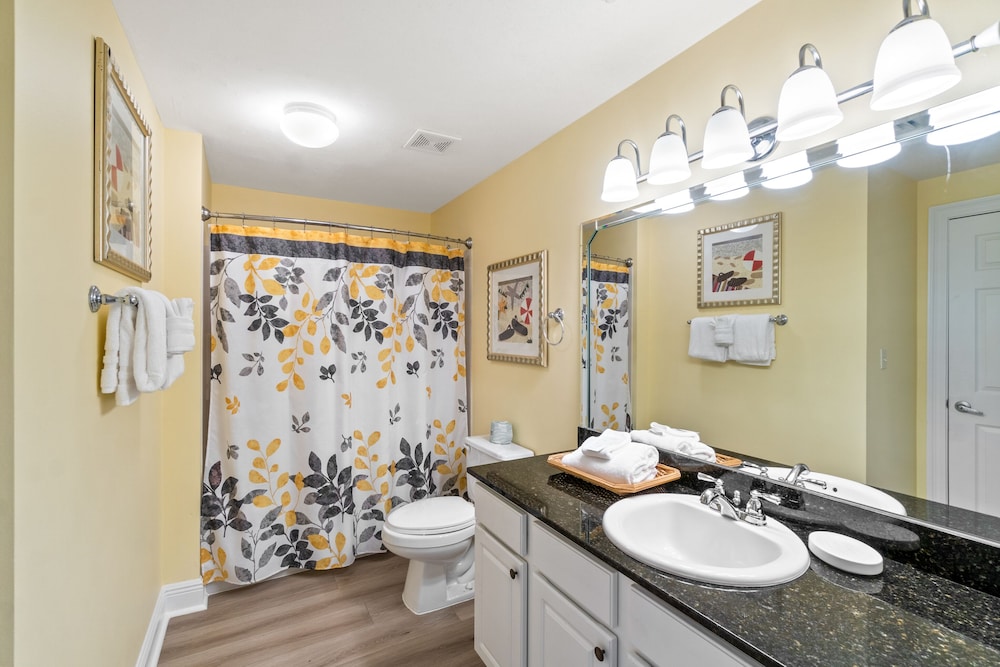 Calypso Beach Resort by Panhandle Getaways