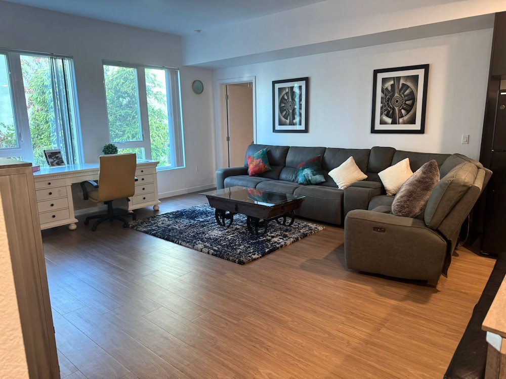 Premier Apts in Vibrant Downtown LA