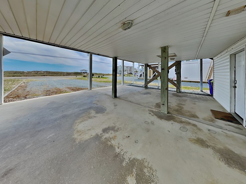Starfish Escape by Topsail Realty