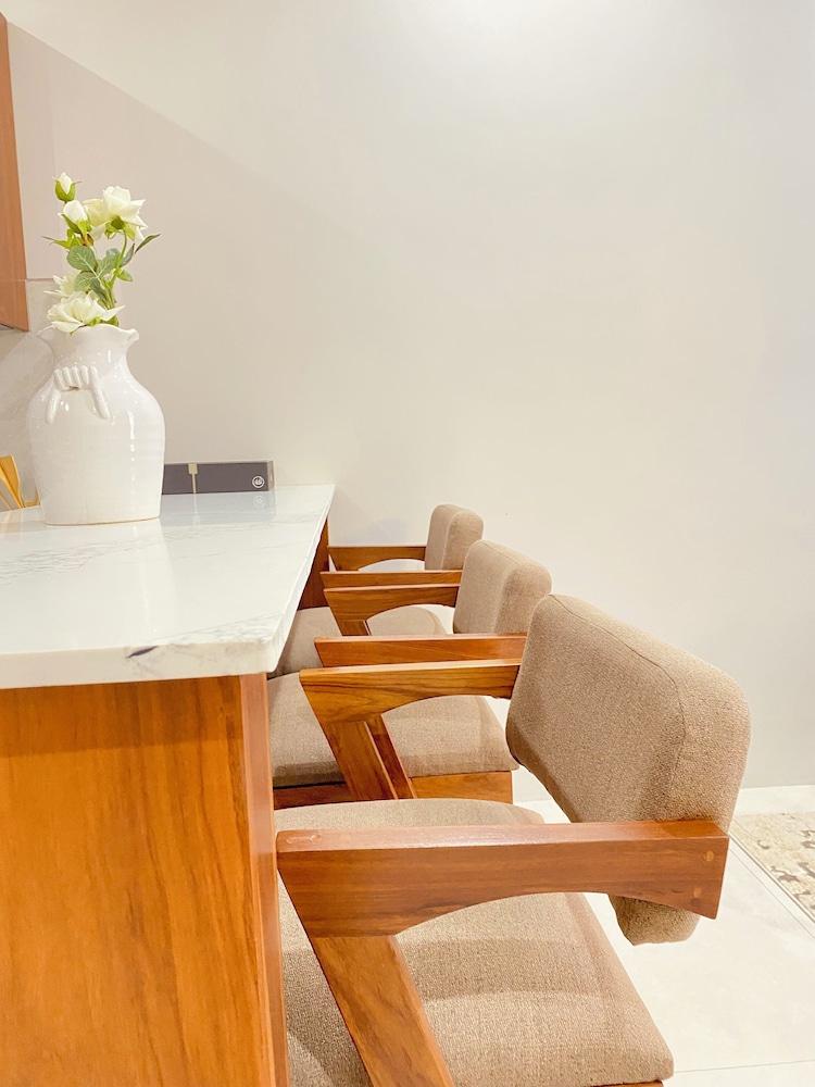Fahari Suites By WW