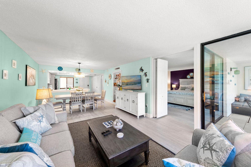 Loggerhead Cay 472 - Beach Front Pet-friendly