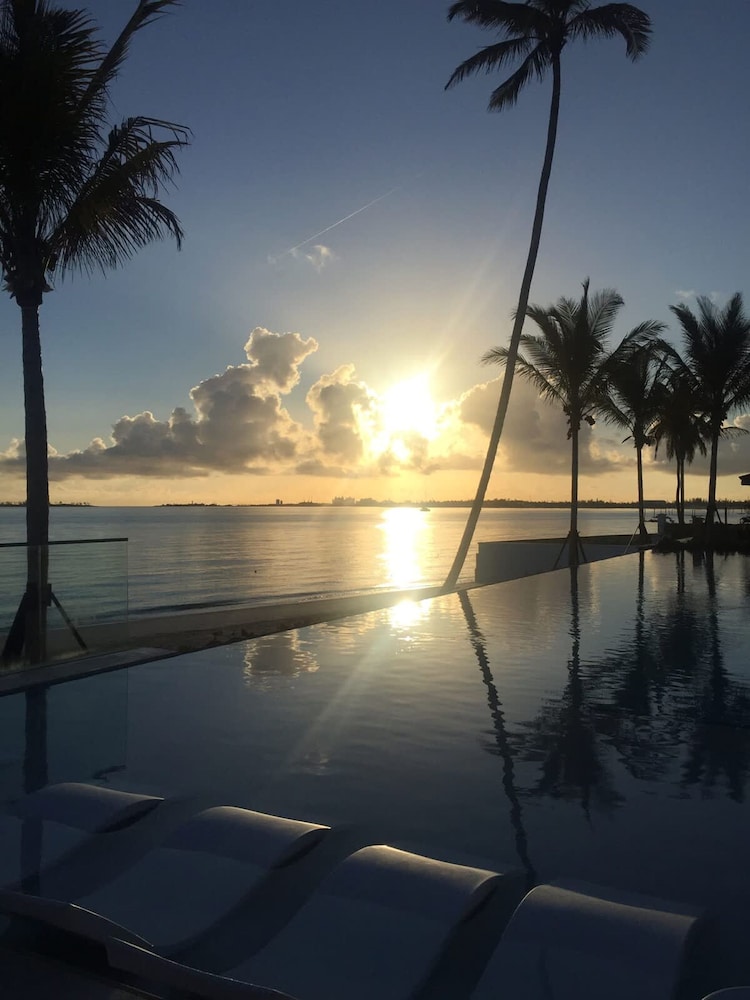 2 Bed Condo at ONE Cable Beach With Balcony
