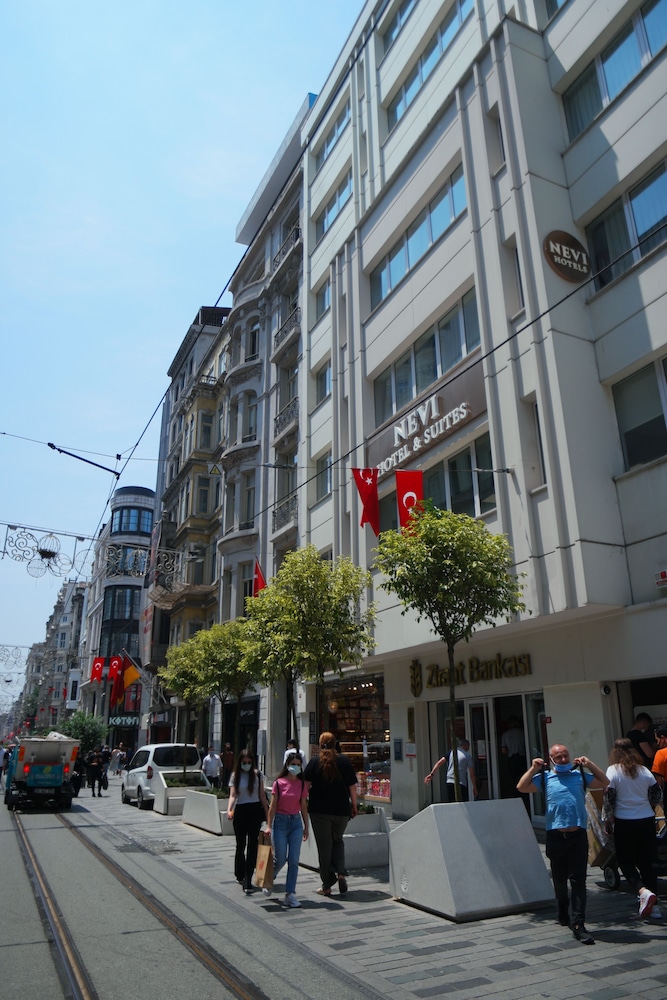 Nevi Otel & Süitler İstanbul Taksim - Image 7