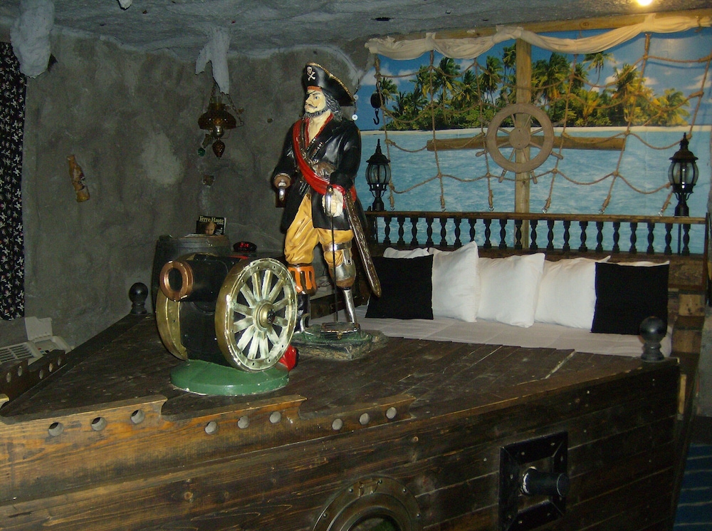 Photo 33