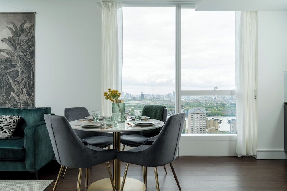 PREMIUM 2Bed in Canary Wharf with VIEWS
