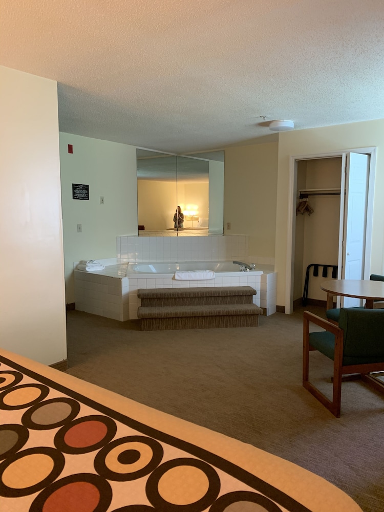Brookshire Inn
