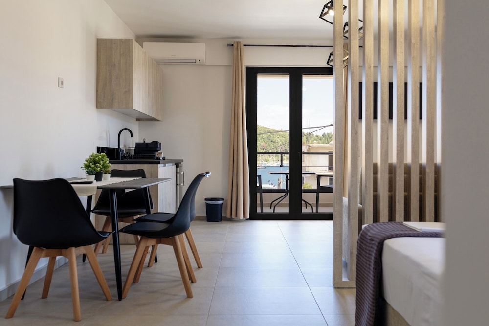 NS Apartments Nydri