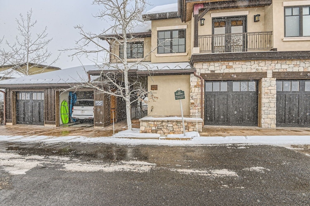 Strand Haus Ski In Ski Out At Canyons 2 Bedroom Condo