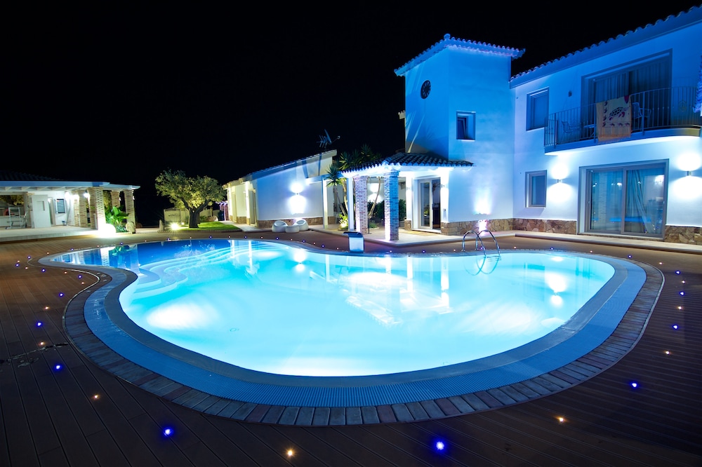 Eliantos Hotel