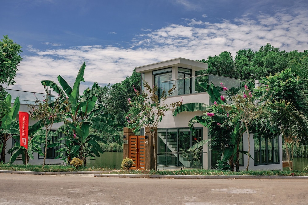 Lamori Resort & Spa