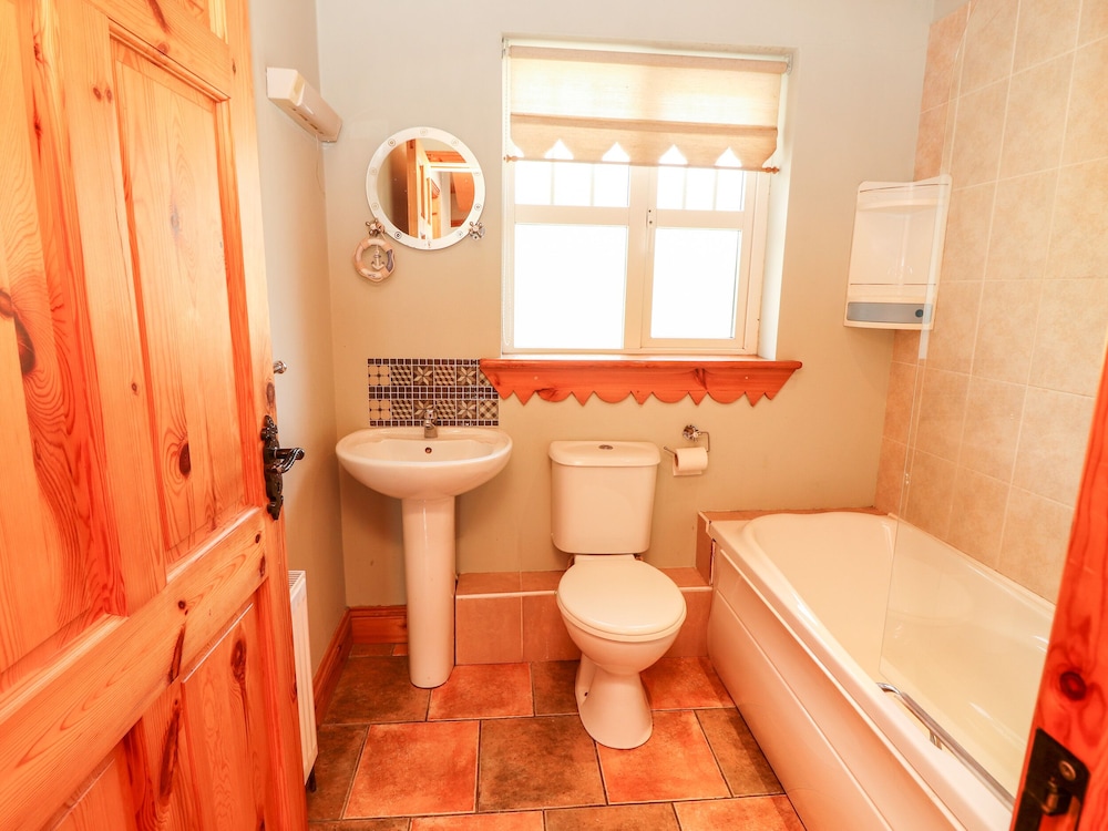 4 Killimer Road