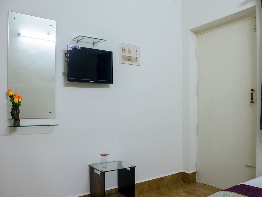 OYO 4189 Rose Flower Service Apartment
