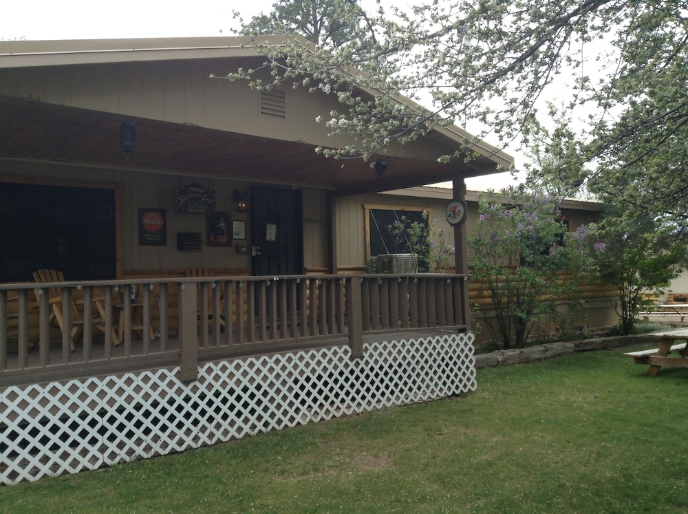 Rainbow's End Resort on Rainbow Lake