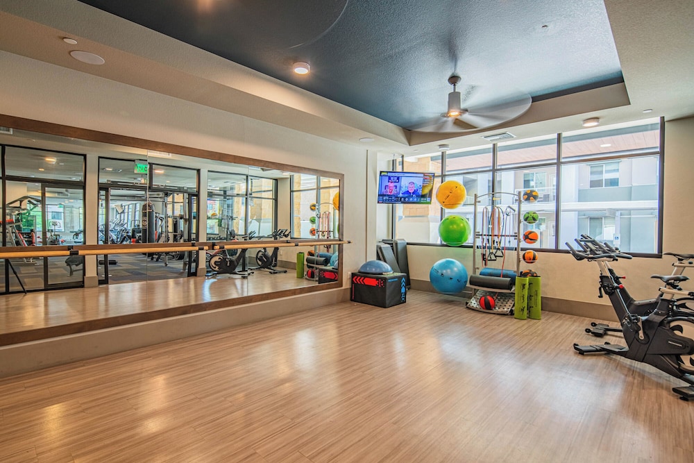 ROVE LIVING/KB - Scottsdale Grand