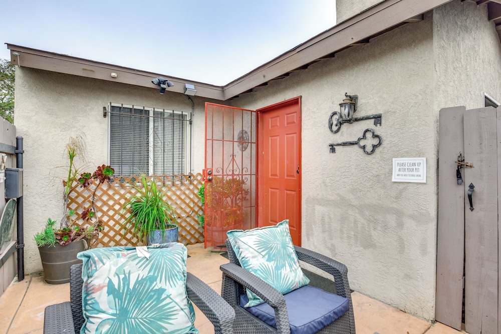 Walk to Beach: San Diego Hideaway w/ Patio