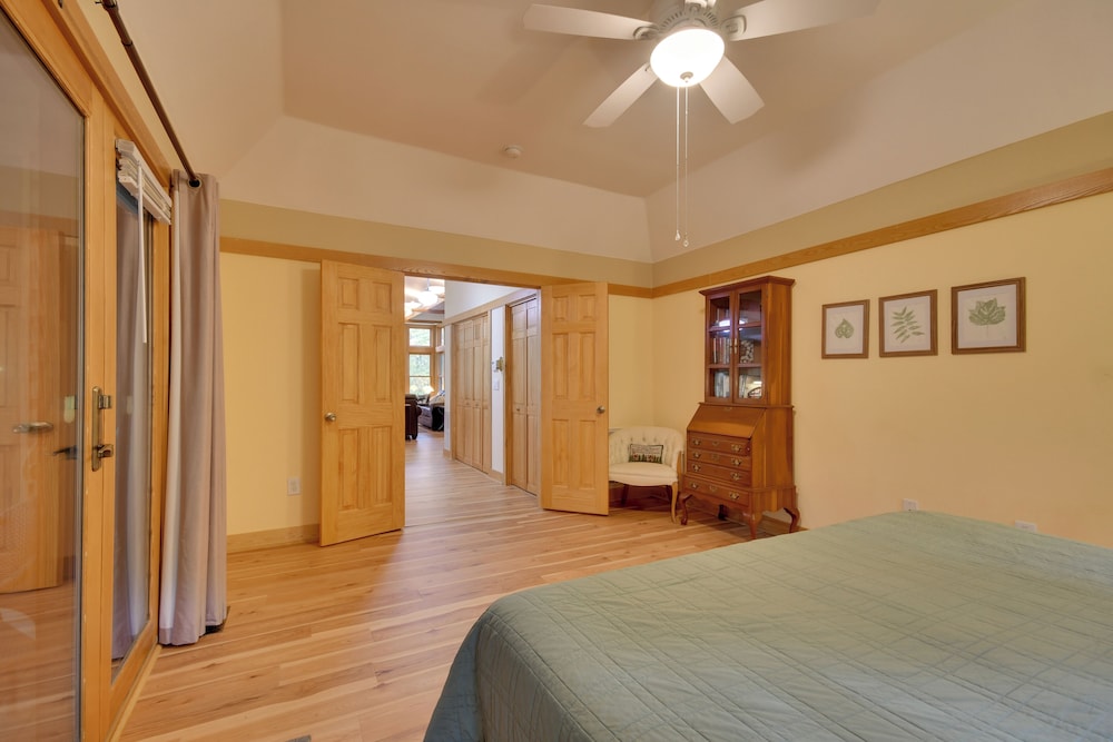 Home w/ Game Room & Rumbling Bald Resort Perks!