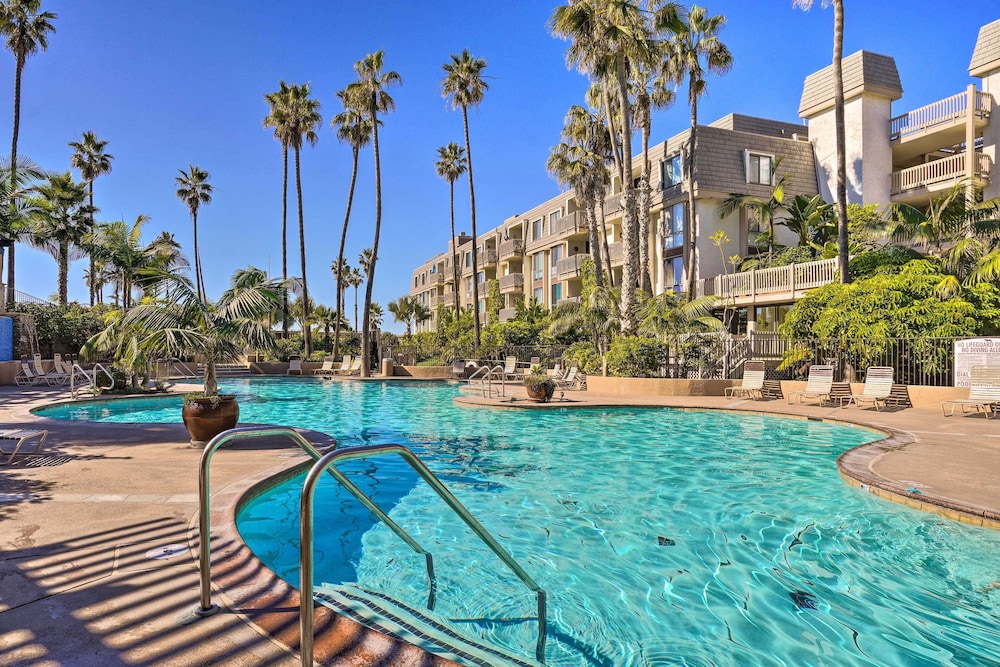 Beachfront Oceanside Condo w/ Amenity Access!