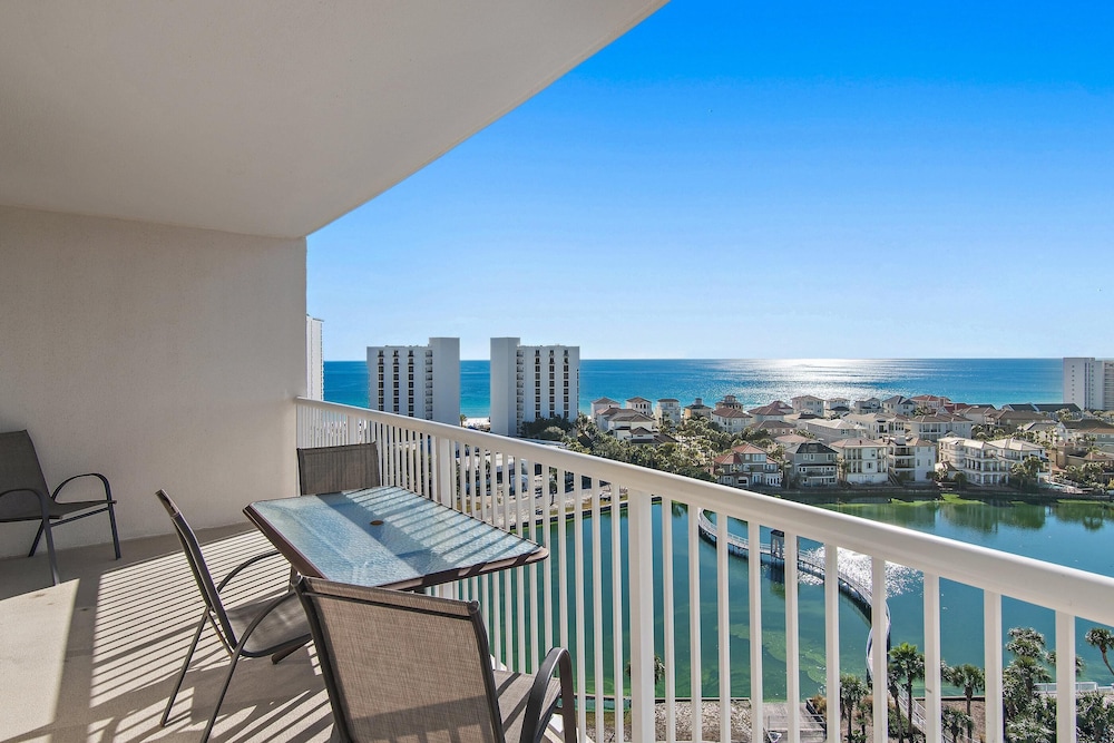 Pelican Beach Terrace 1203