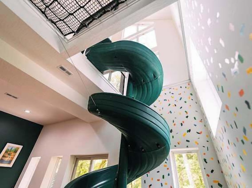 The Greenhouse With Indoor Slide Close to Hocking Hills