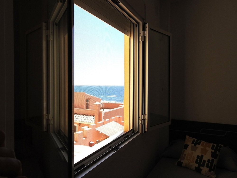 Apartment Near the Beach With sea Views