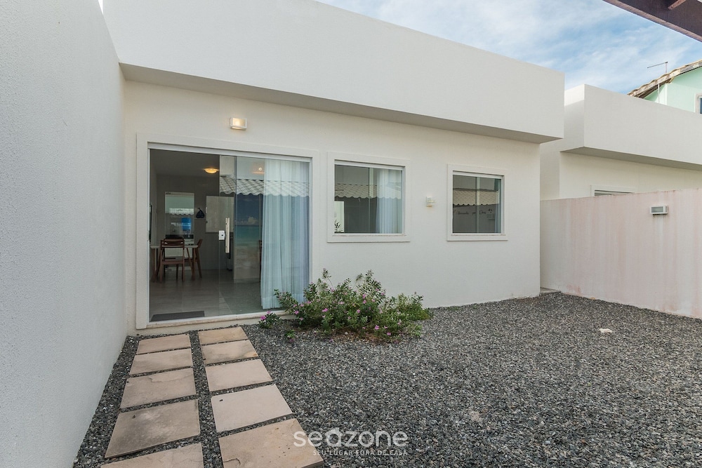House w/ Pool and 6 Bedrooms Pje0001