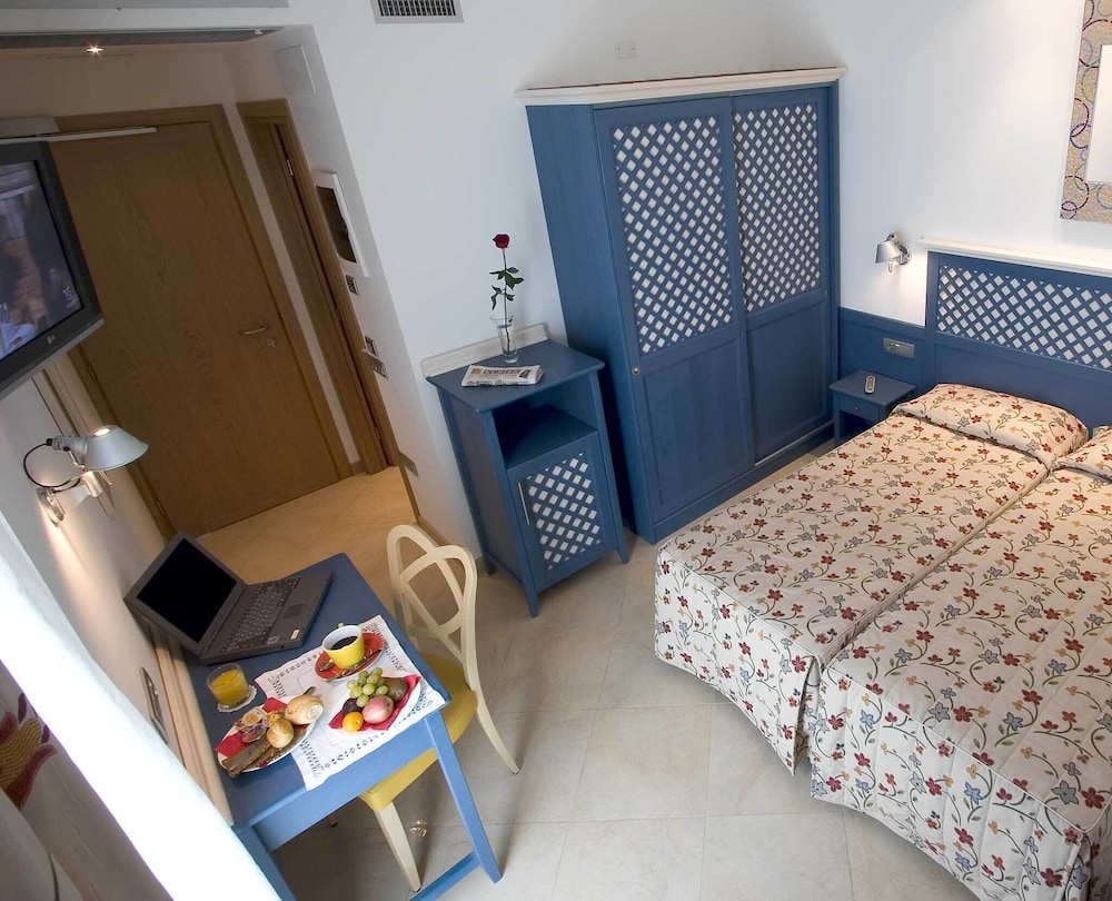 Katja Hotel