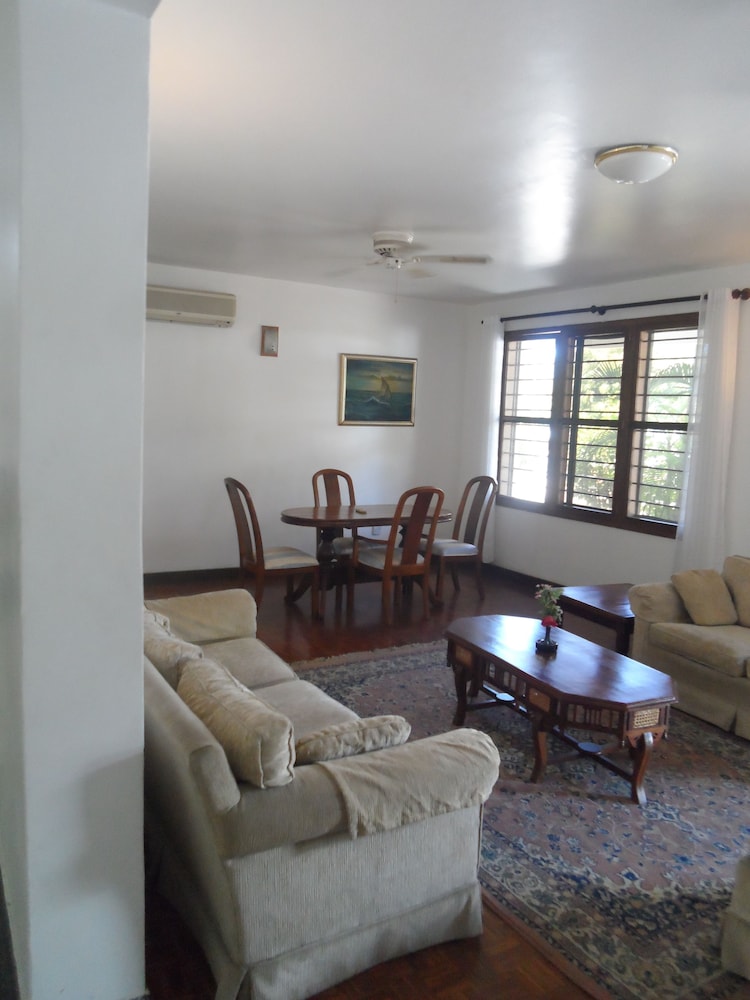 Upanga B&B - UN Road