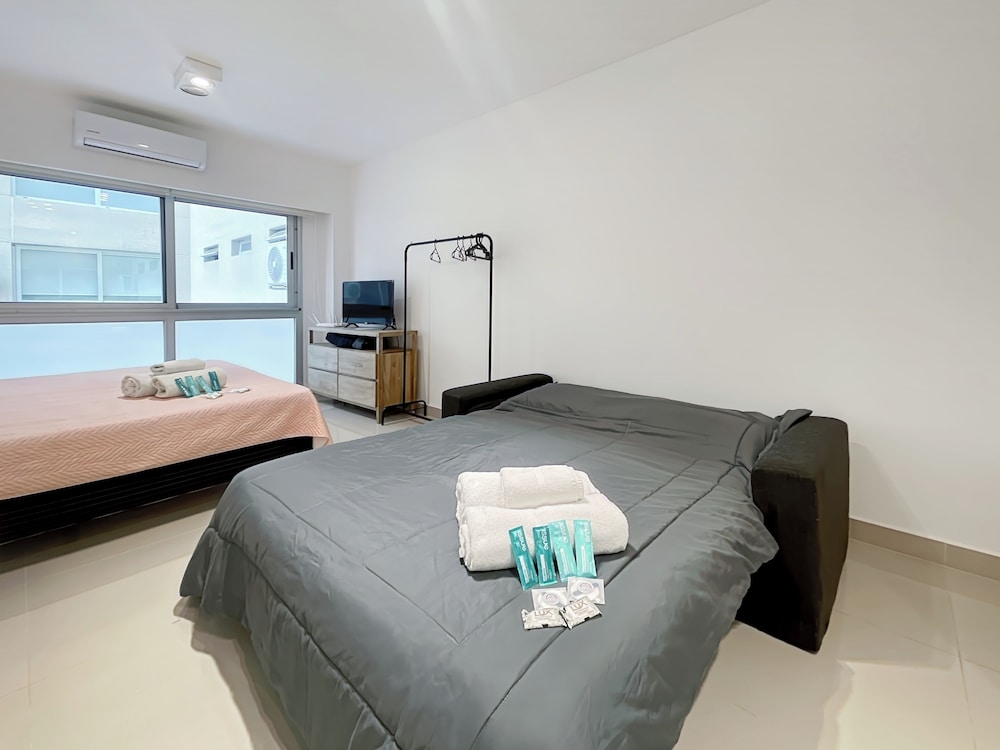 Ayres Suites Moreno