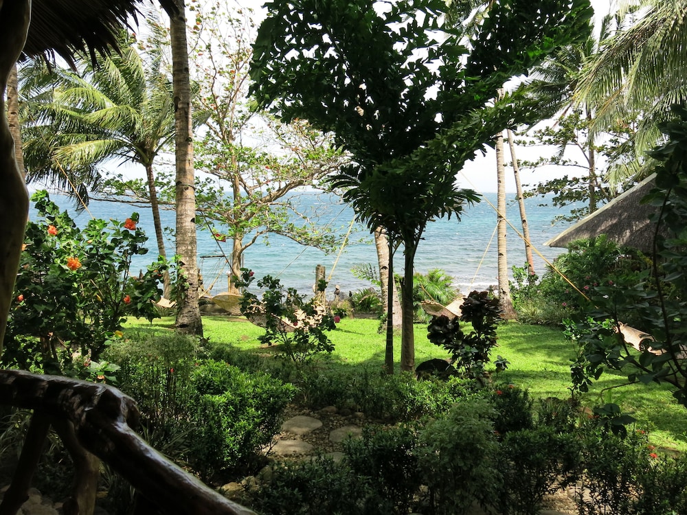 Camiguin Volcan Beach Eco Retreat & Dive Resort