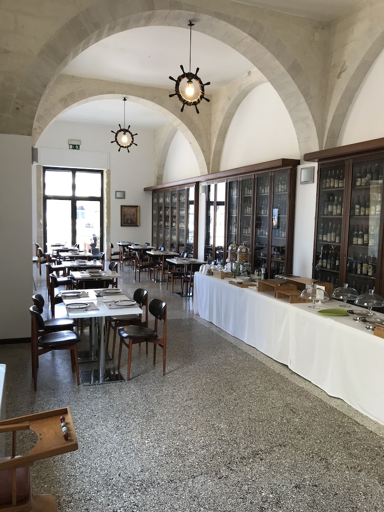 Hotel Miramare en Otranto — dining
