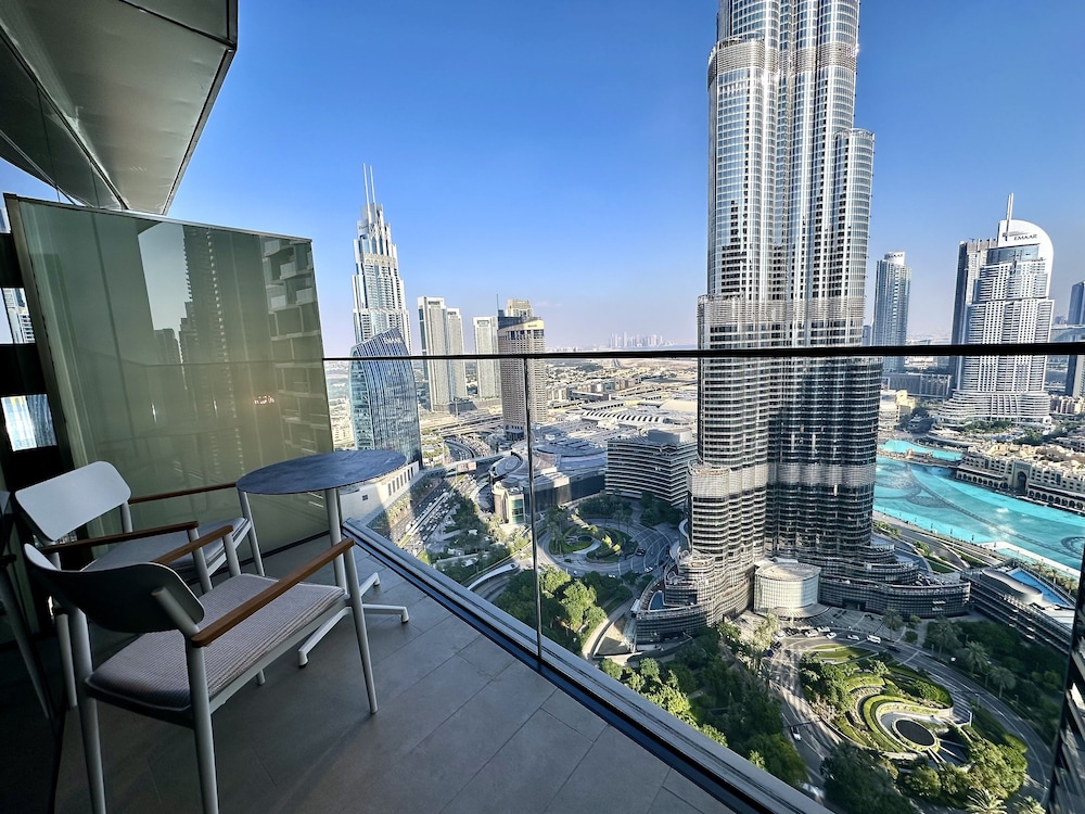 Lux BnB Address Opera I Burj Khalif Views