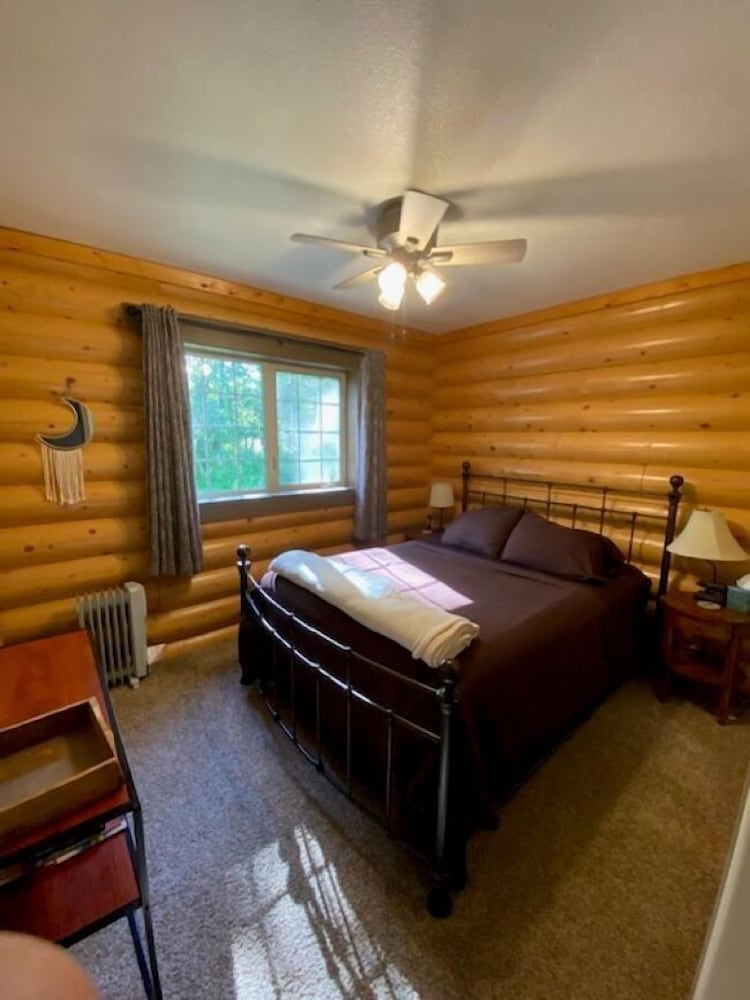 Meandering Moose Lodging