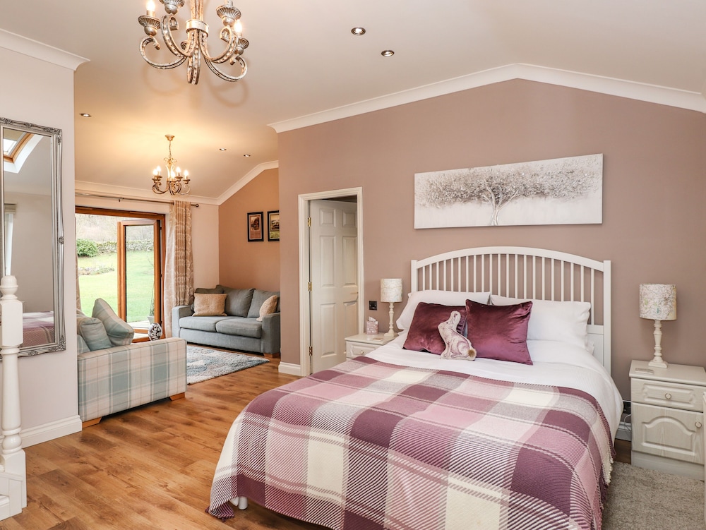 The Garden Suite at Fiddler Hall Barn