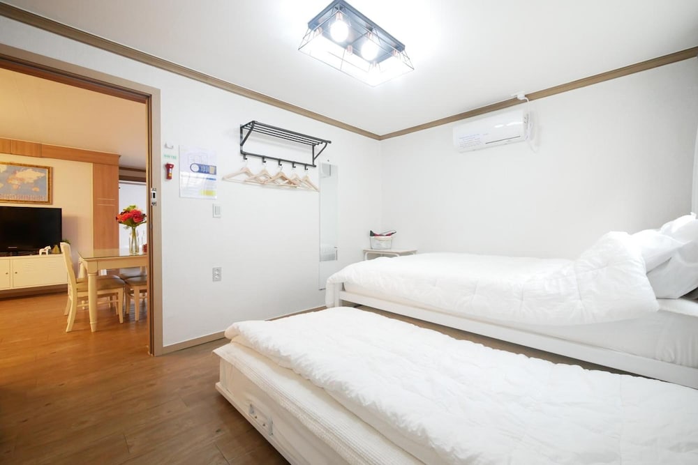 Liz's House - Hostel