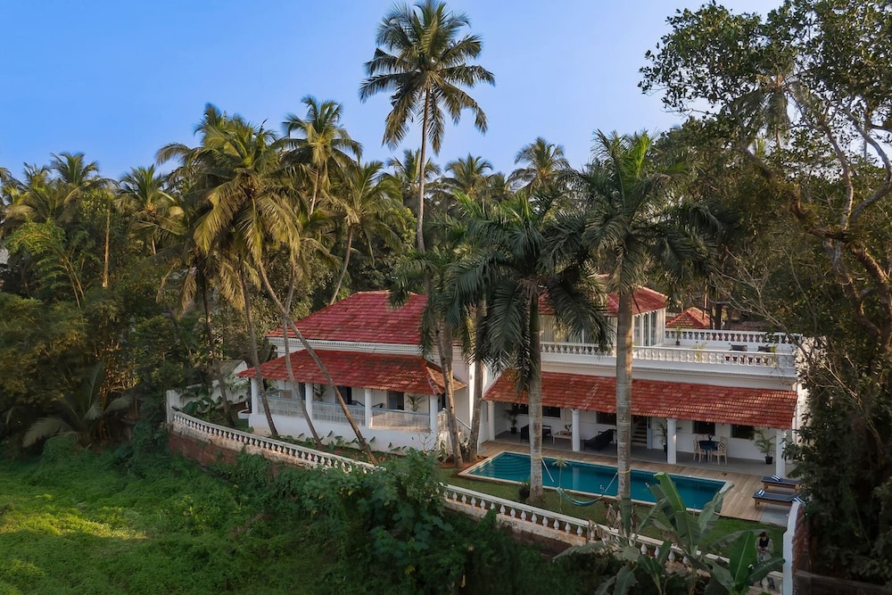 Casa Palms by Hireavilla -5br Villa w Private Pool