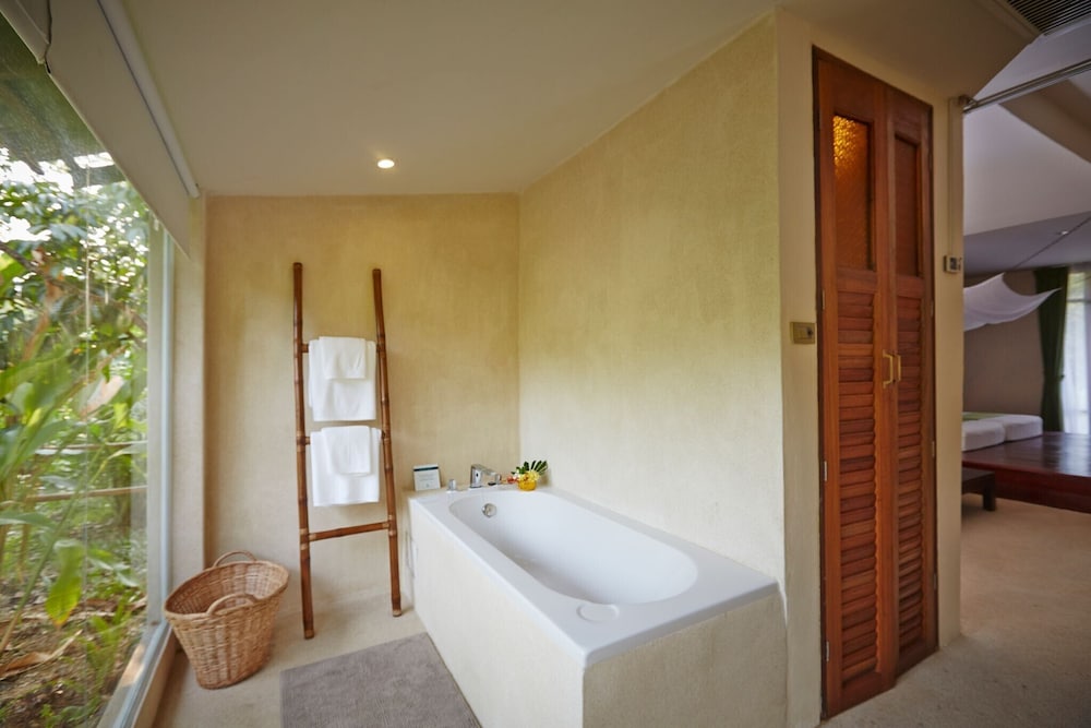 Wareerak Hot Spring & Wellness
