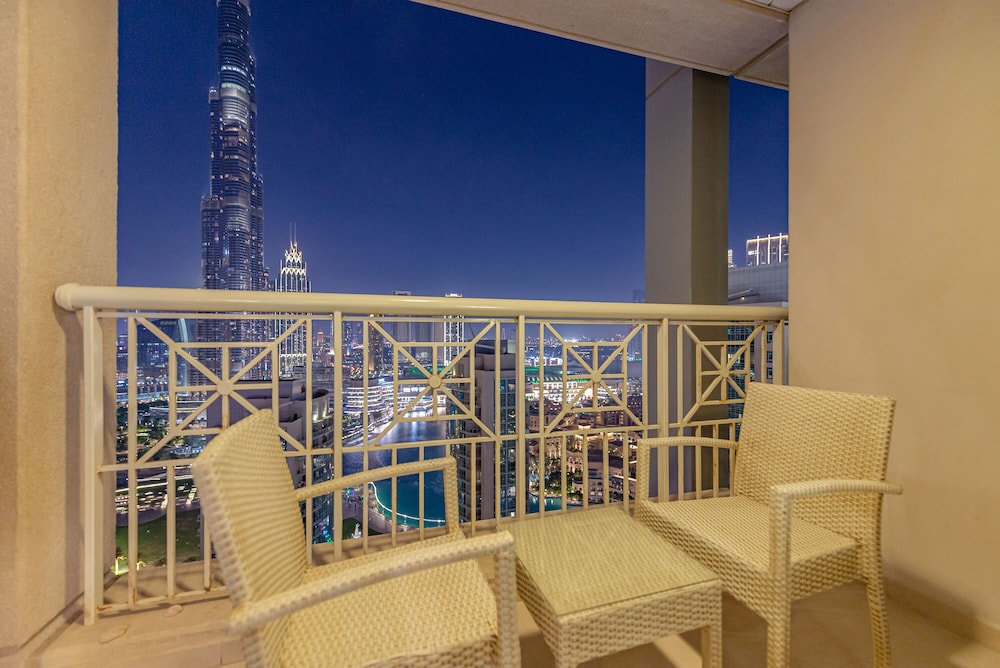 Marco Polo - 2 BR with Burj Khalifa View - 5 min to Dubai Mall