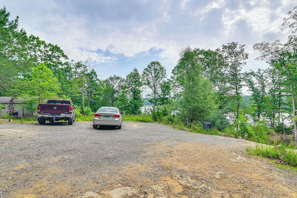 Upscale Getaway on Smith Lake w/ Boat Dock