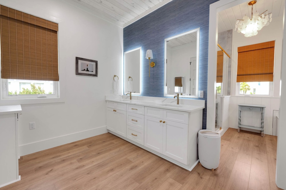 Suite Beach Tybee by Tybee Vacation Rentals