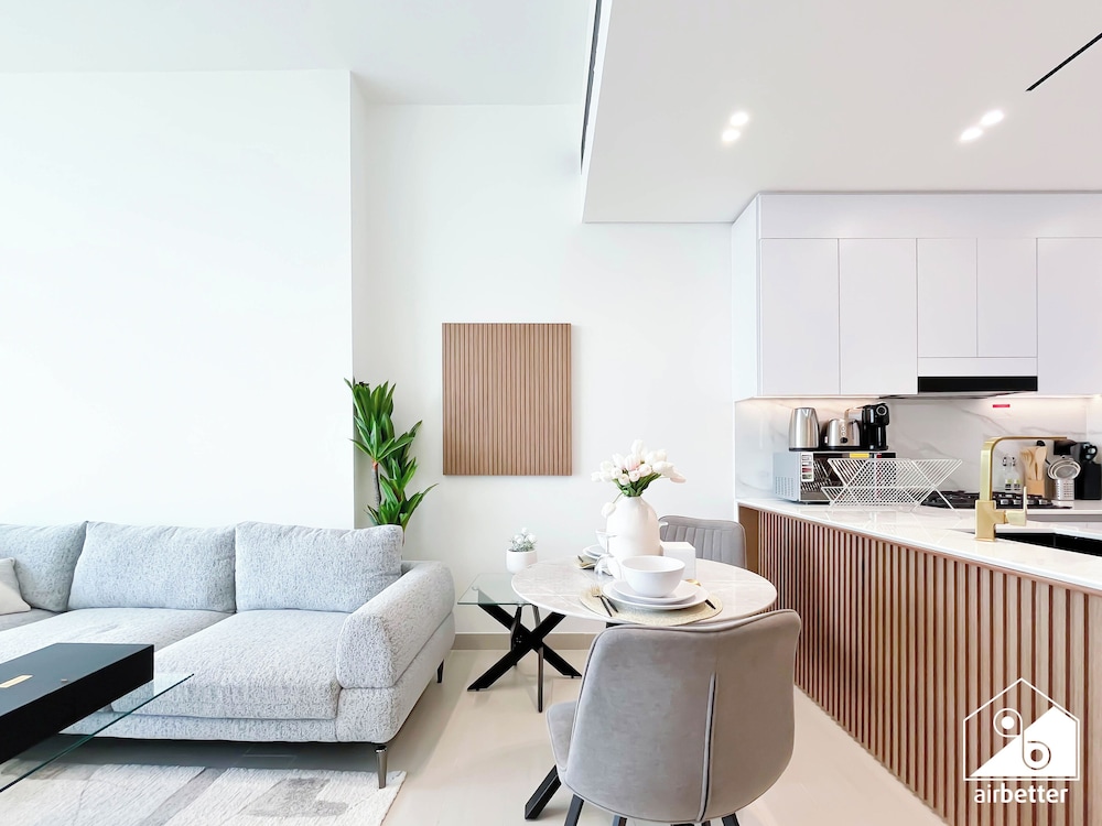 Luxury & Comfort 1B at Binghatti Amber & Balcony